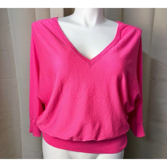 Express Hot Pink Oversized V Neck Cropped Sweater Size XL Dollman Half Sleeve - Picture 8 of 8